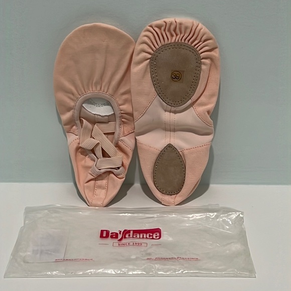 Daydance Canvas Ballet Shoes, Color Nude, Size 39 - 8 US🩰BRAND NEW 🩰🩰 - Picture 4 of 11